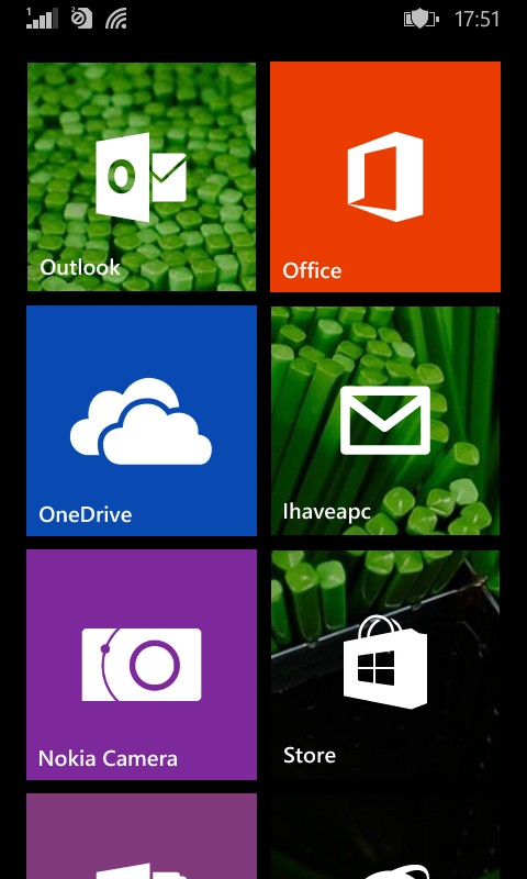 Taking a screenshot of home screen in Lumia phone