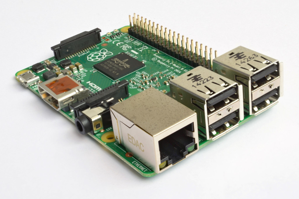 Raspberry_Pi_2_Model_B_v1.1_front_angle_new