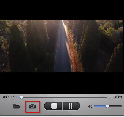 taking a screenshot from the video using WinX YouTube Downloader